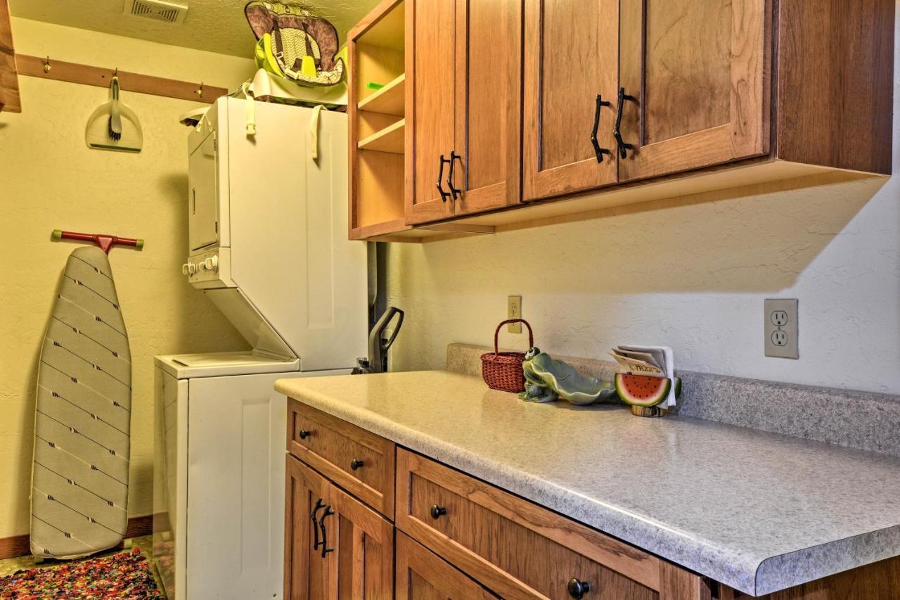 Gold Beach Apartment With Activities - 2 Mi To Ocean Exterior photo